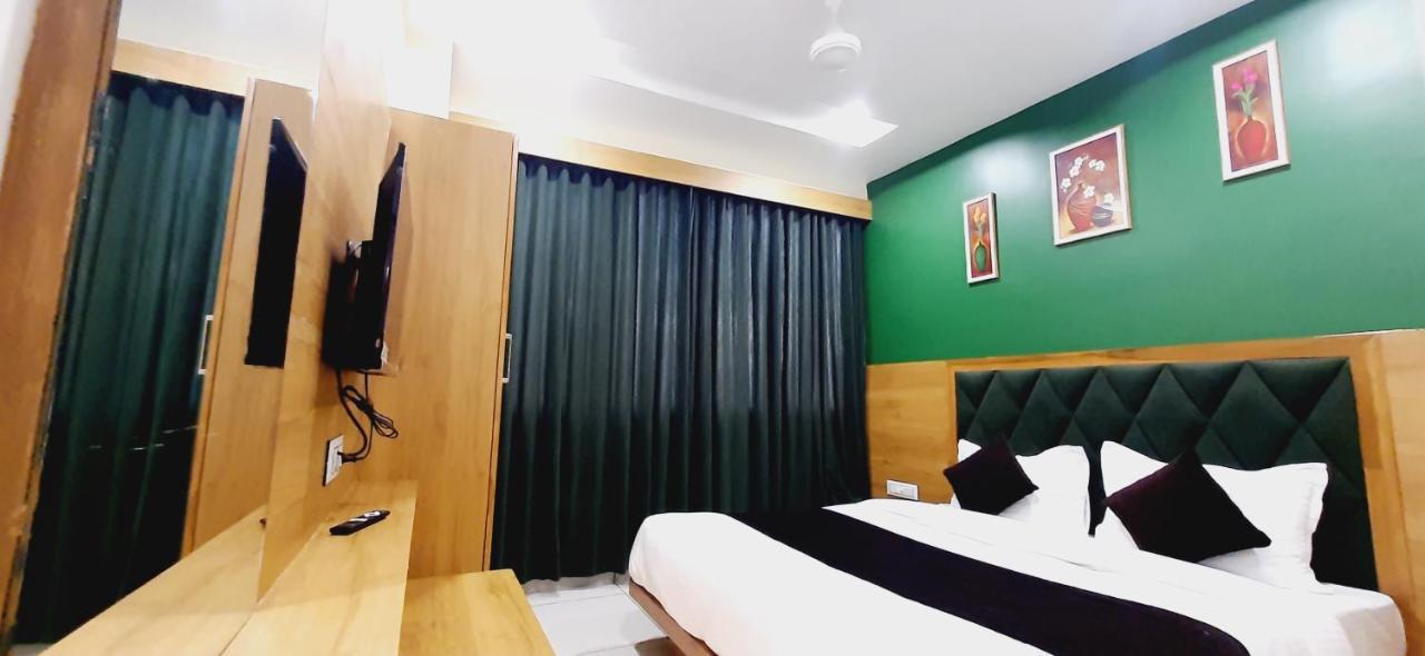 Hotel Suncity أحمد أباد المظهر الخارجي الصورة