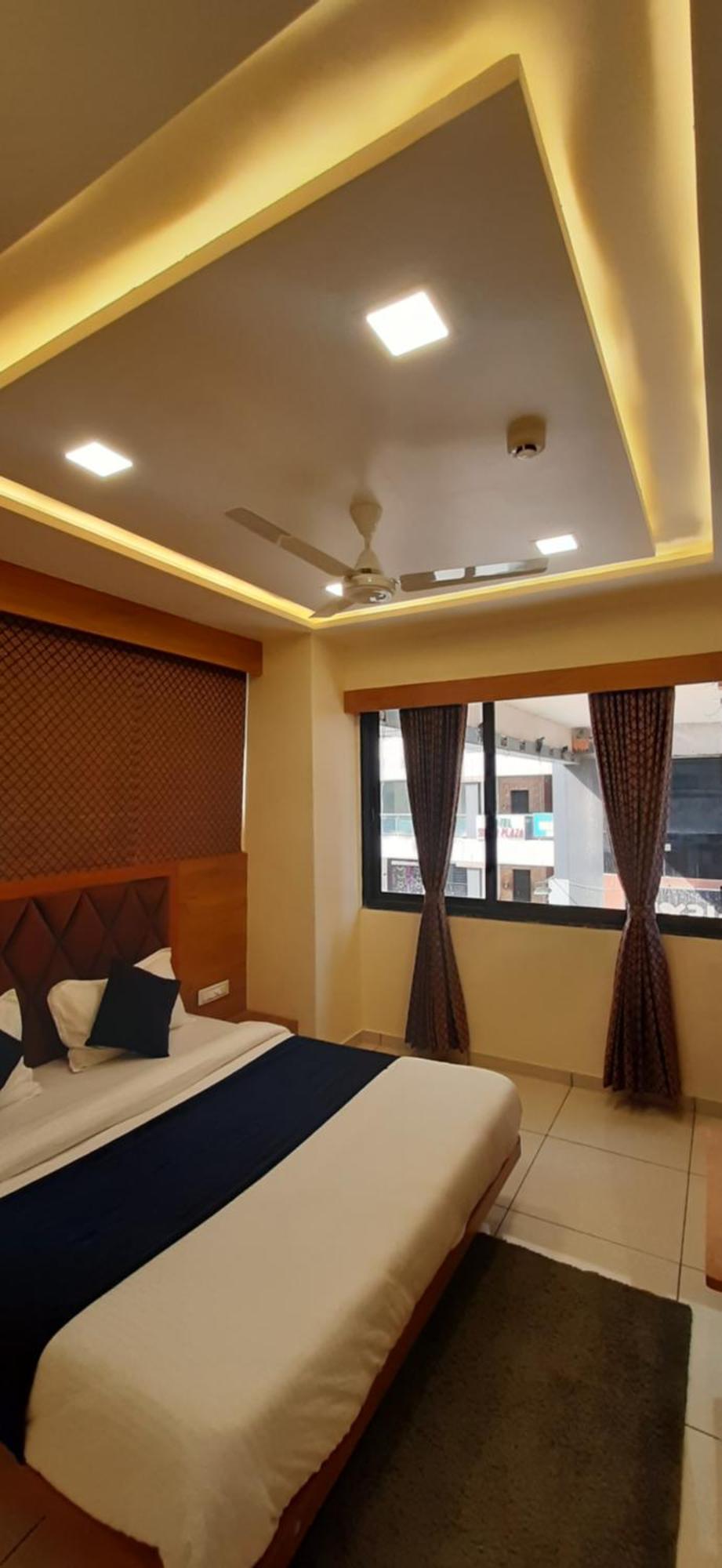 Hotel Suncity أحمد أباد الغرفة الصورة