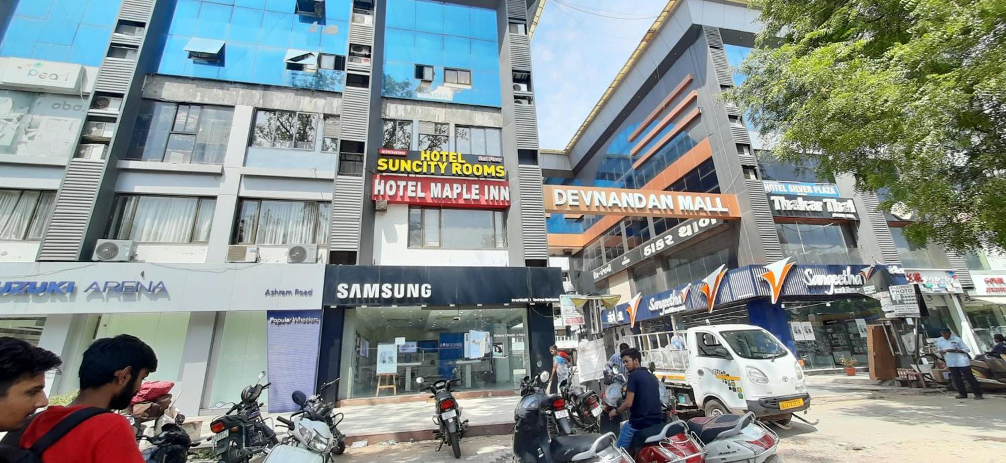 Hotel Suncity أحمد أباد المظهر الخارجي الصورة