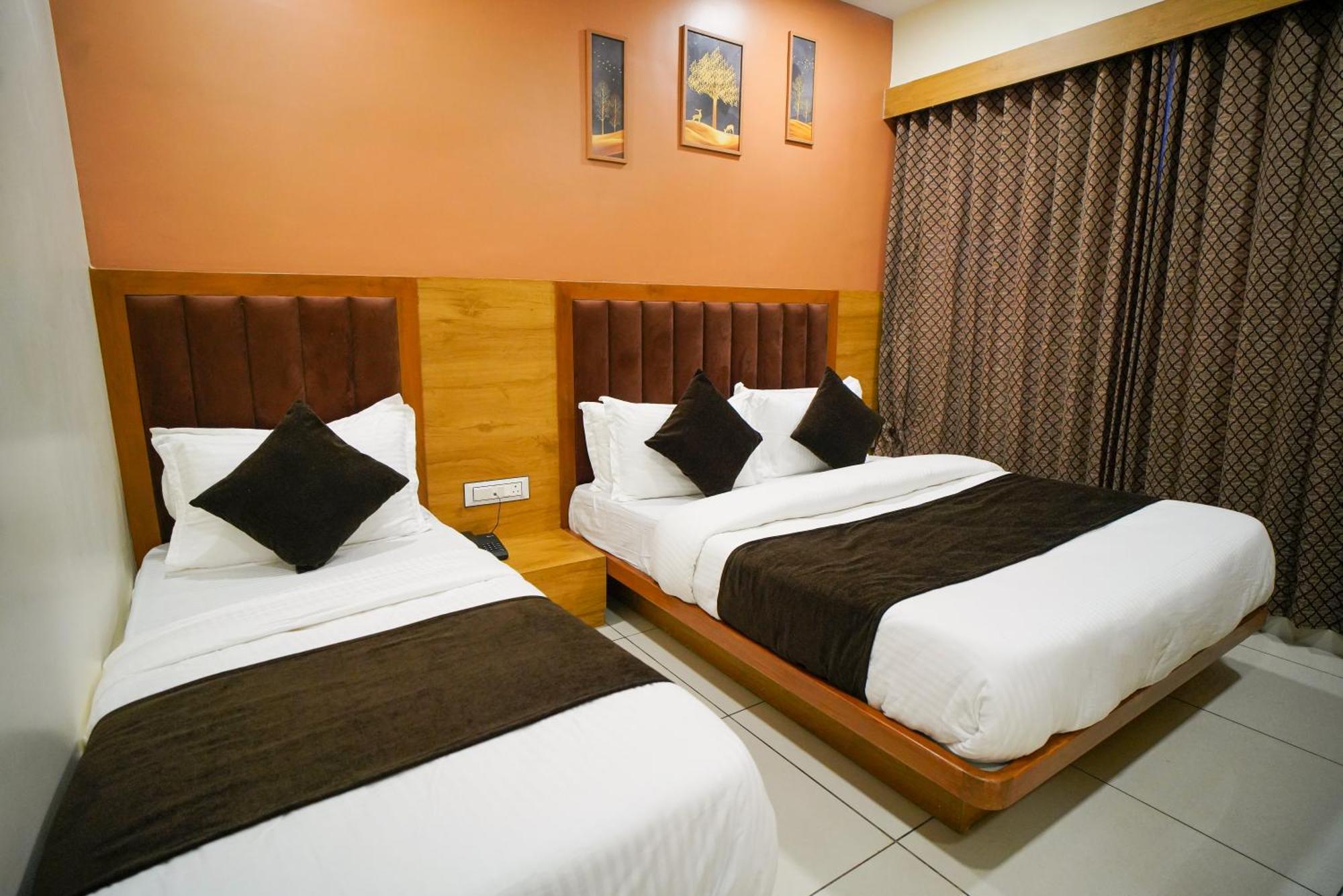 Hotel Suncity أحمد أباد المظهر الخارجي الصورة